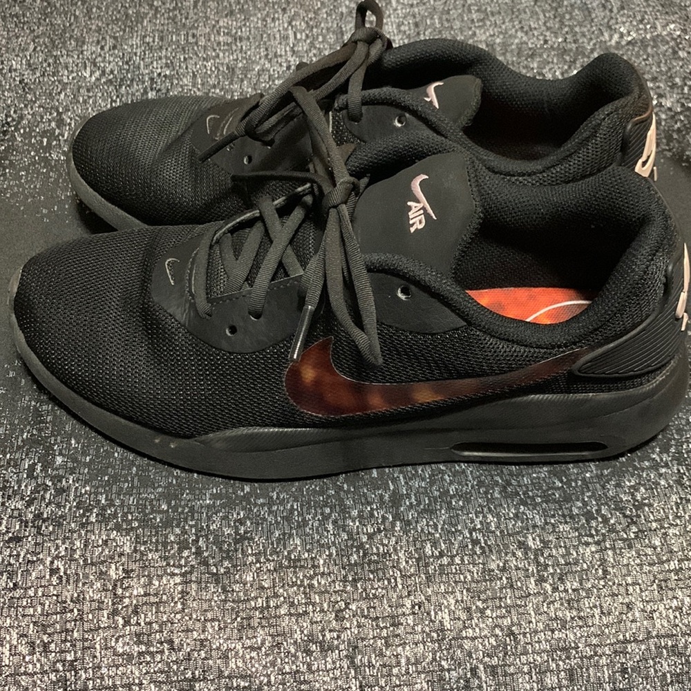 Nike Air Max Oketo Black Barely Rose Size 8